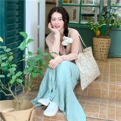 两场婚礼一场葬礼